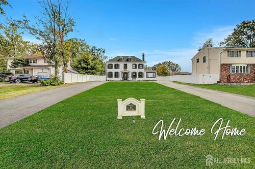 101 W Hill Rd, Colonia, NJ, 07067-3816 | Card Image