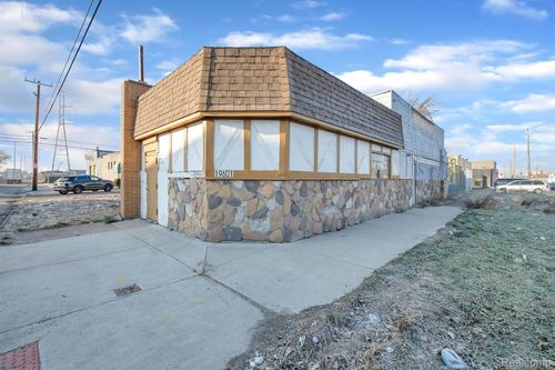 19601 Schoolcraft, Detroit, MI, 48223-2812 | Card Image