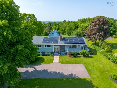 9521 Commercial St, New Minas, NS, B4N3G3 | Card Image