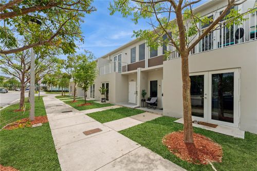 14366 Sw 258th Ln, Homestead, FL, 33032-5321 | Card Image