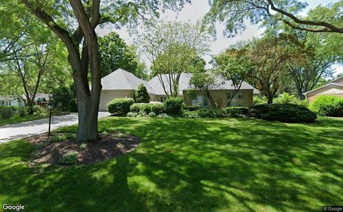 260 Old Mill Rd, Barrington, IL, 60010-4733 | Card Image