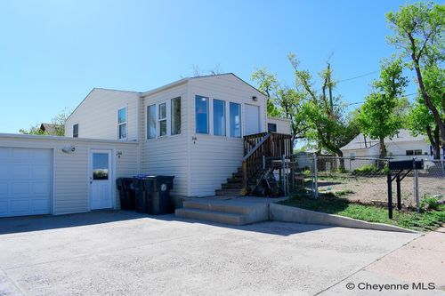 208 Russell Ave, Cheyenne, WY, 82007-1594 | Card Image