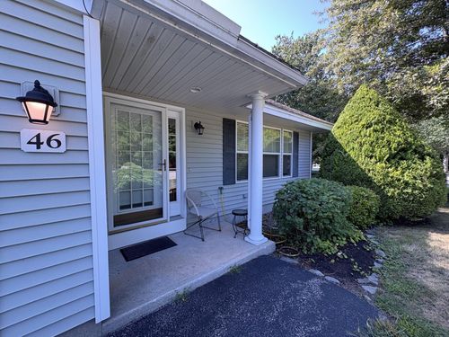 46-46 Macintosh Ln, Old Orchard Beach, ME, 04064-1481 | Card Image