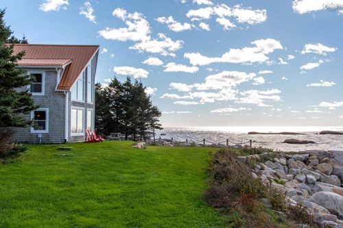 19 Ryers Rd, Indian Harbour, NS, B3Z3P9 | Card Image