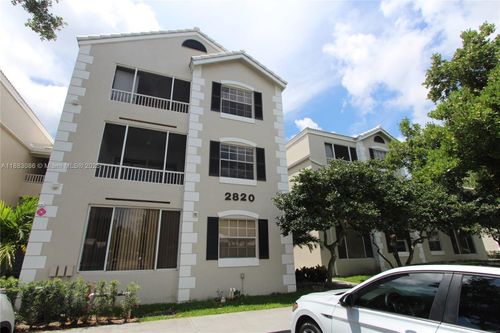 apt-109-2820 N Oakland Forest Dr, Oakland Park, FL, 33309-7614 | Card Image