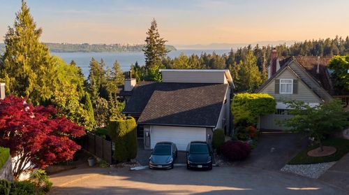 4778 Meadfeild Crt, West Vancouver, BC, V7W2Y3 | Card Image