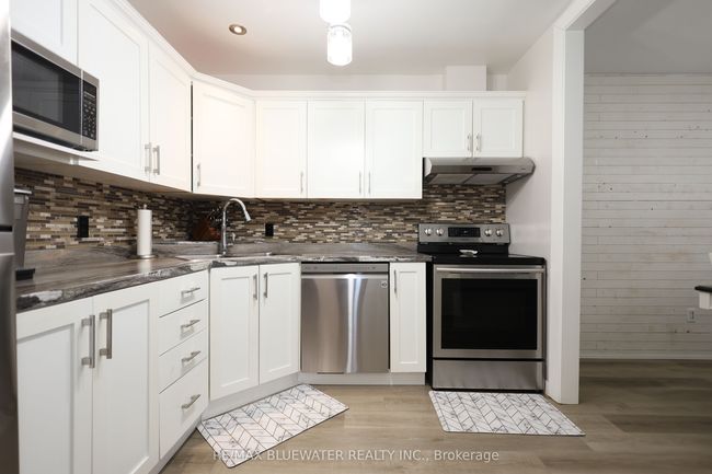 1 - 8 Oak St, Condo with 2 bedrooms, 1 bathrooms and 1 parking in Grand Bend ON | Image 15