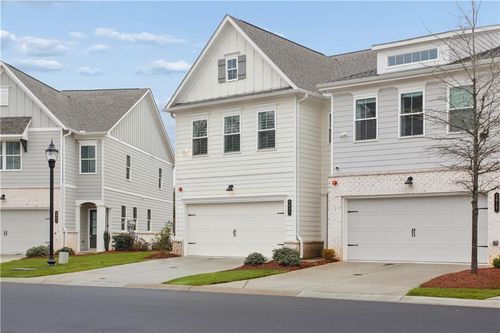 2913 Ferrington Way, Smyrna, GA, 30080-5402 | Card Image