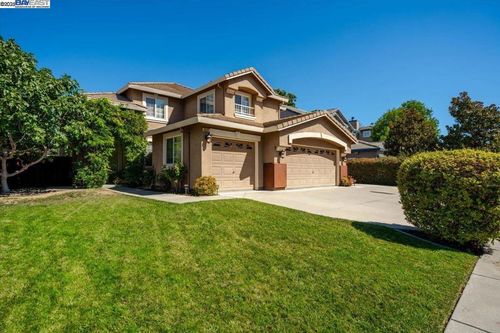 6426 Owl Way, Livermore, CA, 94551-8764 | Card Image