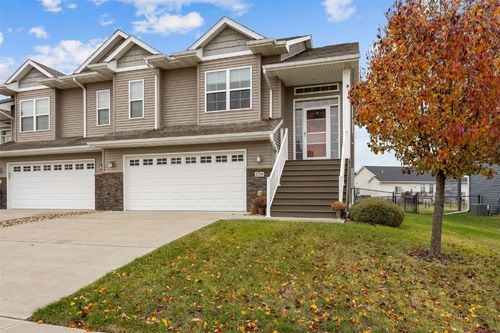 1250 Daisy Cir, North Liberty, IA, 52317-2333 | Card Image