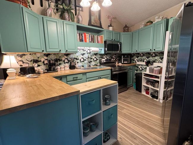 389 Skyview Acres Dr, Home with 2 bedrooms, 1 bathrooms and null parking in Murphy NC | Image 24