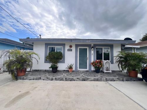 2850 Nw 56th St, Miami, FL, 33142-2801 | Card Image