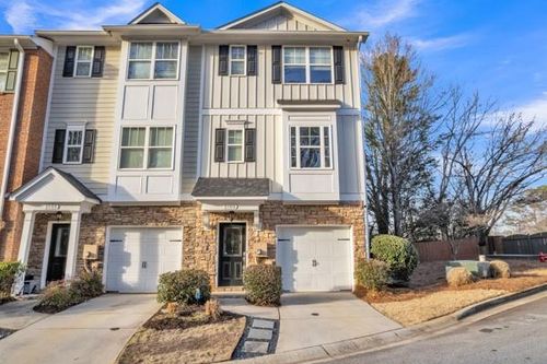 3100 Lauren Parc Rd, Decatur, GA, 30032-3617 | Card Image