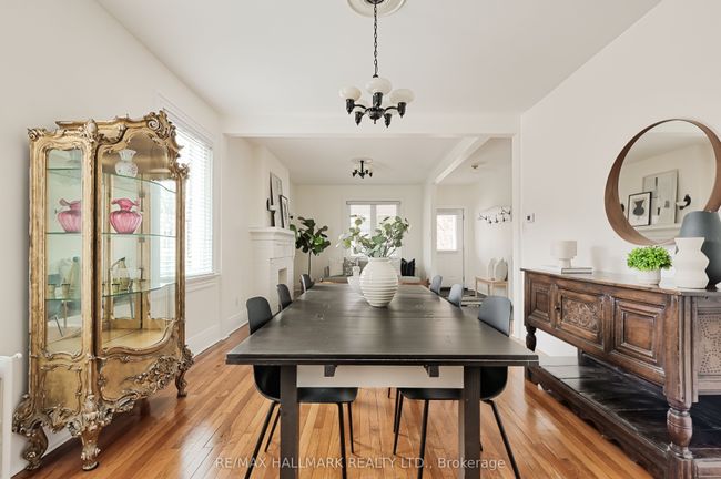 333 Sackville St, House attached with 3 bedrooms, 2 bathrooms and null parking in Toronto ON | Image 8