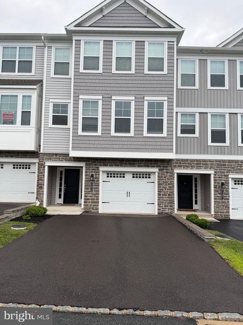 105 Larrabee Way, ROYERSFORD, PA, 19468-1319 | Card Image