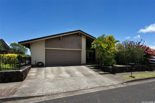 98-1024 Oliwa St, Aiea, HI, 96701-1727 | Card Image