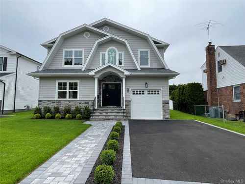 473 Andrews Road, North Hempstead, NY, 11501 | Card Image