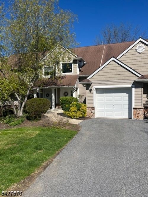79-79 Bourne Cir, Hamburg, NJ, 07419-1282 | Card Image