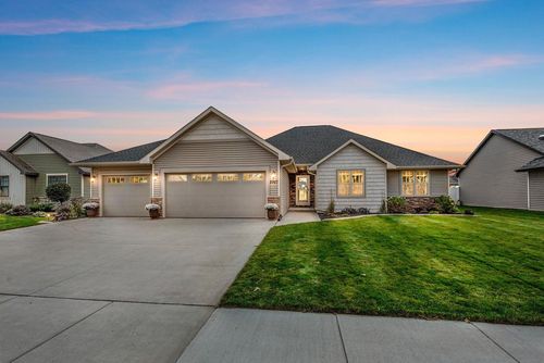 2927 Gardenia Drive, LITTLE CHUTE, WI, 54913 | Card Image