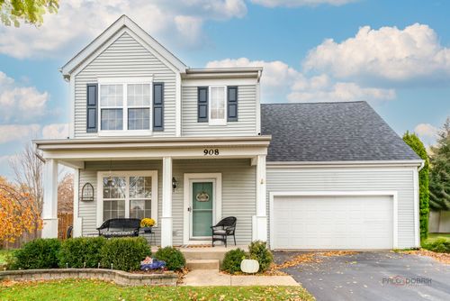 908 S Arlington Dr, Round Lake, IL, 60073-5646 | Card Image