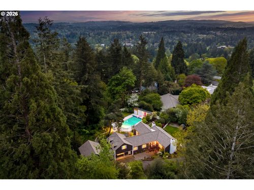 3926 Sw Martins Ln, Portland, OR, 97239 | Card Image