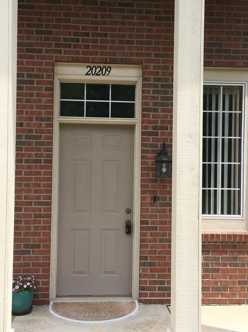 20209 Chesapeake Cir, Commerce Twp, MI, 48390-5914 | Card Image