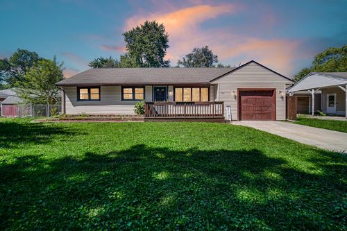 7152 Carolina St, Merrillville, IN, 46410-1542 | Card Image