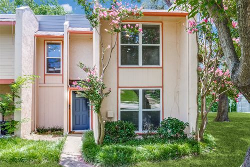 432 Valley Park Dr, Garland, TX, 75043-2957 | Card Image