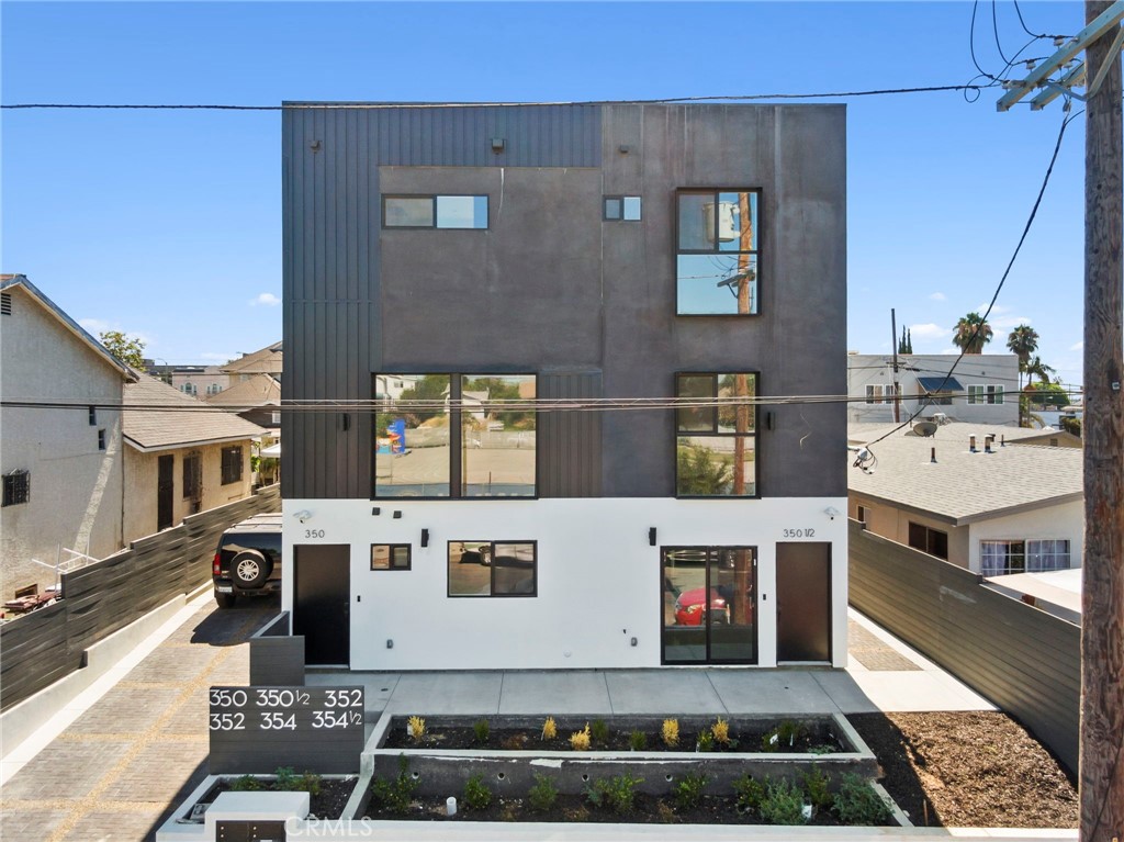 Residential Income in Los Angeles 5