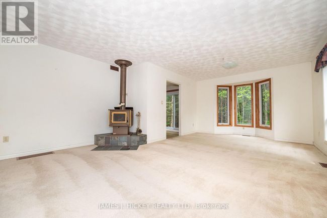 11 Banting Dr, House other with 4 bedrooms, 2 bathrooms and 5 parking in Deep River ON | Image 5