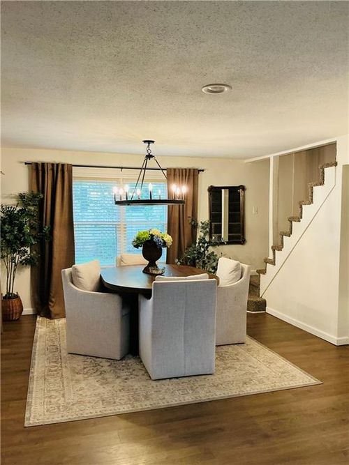 105 E Broad St, Pleasanton, KS, 66075-4201 | Card Image
