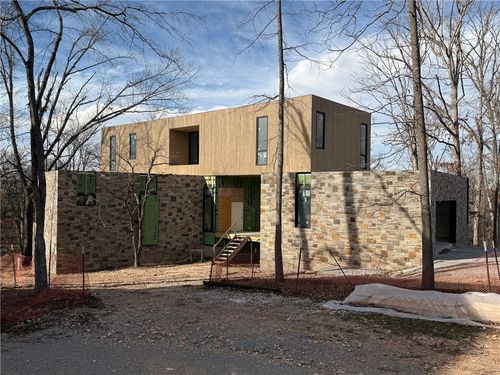 963 Nw C St, Bentonville, AR, 72712-4700 | Card Image