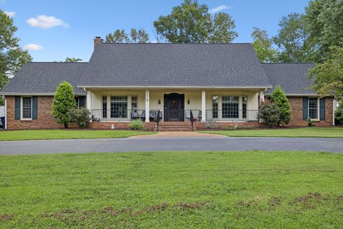 117 Sam Davis Dr, Springfield, TN, 37172-4408 | Card Image