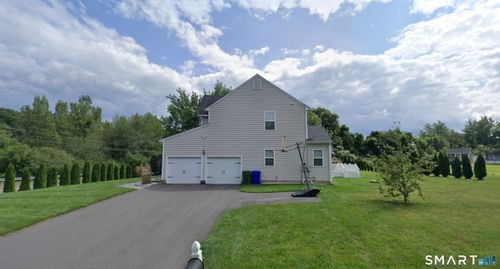 1 Bucks Xing, Cromwell, CT, 06416-1184 | Card Image