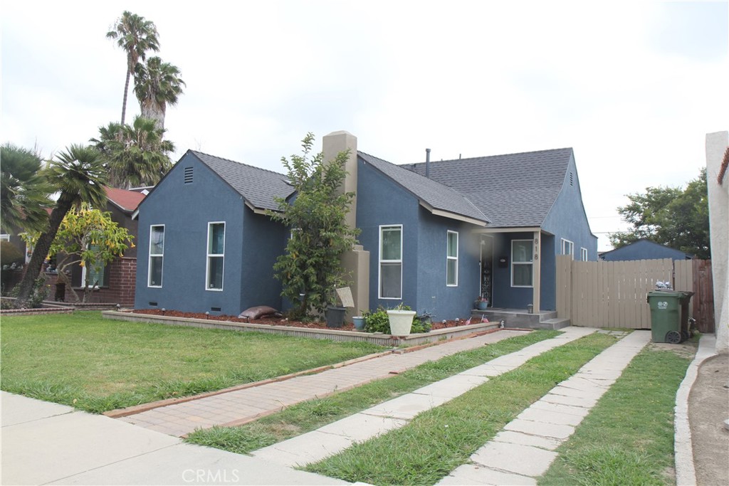Residential in Compton