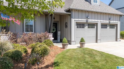 7708 Jayden Dr, TRUSSVILLE, AL, 35173-1175 | Card Image