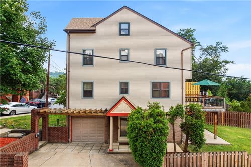 3451 Penn Ave, Pittsburgh, PA, 15201-1303 | Card Image