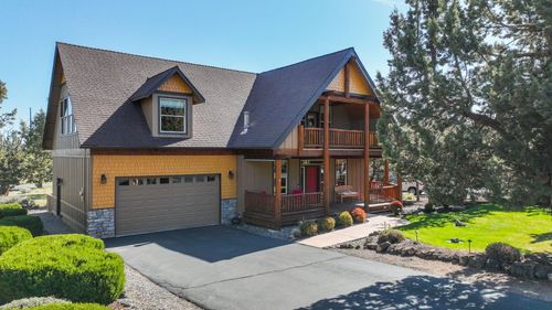 10175 Juniper Glen Cir, Redmond, OR, 97756-7372 | Card Image