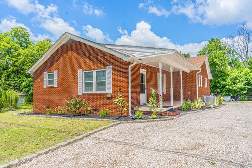 109 Entwistle Third St, Rockingham, NC, 28379-4534 | Card Image