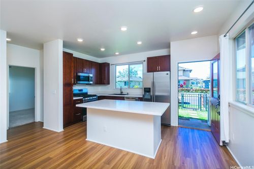 91-1016 Huaulaula Loop, Ewa Beach, HI, 96706-5818 | Card Image