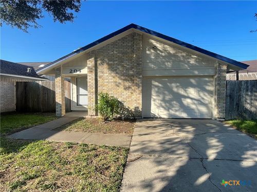 204 Rattan Dr, Victoria, TX, 77901-3730 | Card Image