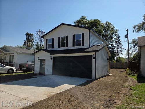 1116 Hayes Ave, Hazel Park, MI, 48030-2621 | Card Image