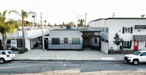 2021 19th St, Bakersfield, CA, 93301-4211 | Card Image
