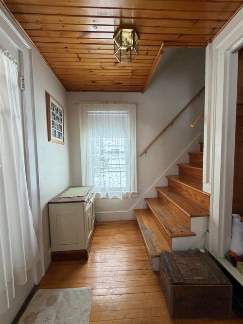 107 Killington Ave, Rutland, VT, 05701-4252 | Card Image