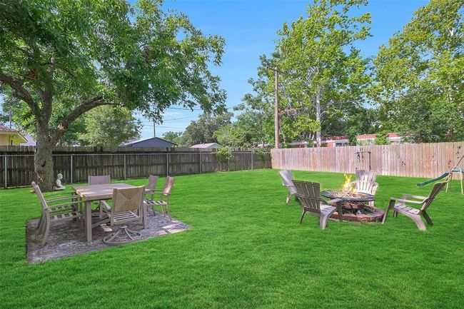 2222 3 Rd St, House other with 3 bedrooms, 2 bathrooms and 1 parking in Rosenberg TX | Image 34