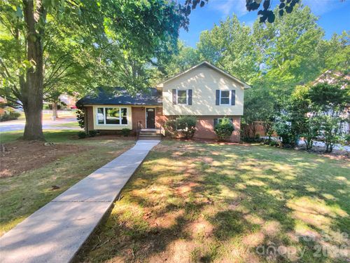 7401 Limerick Dr, Charlotte, NC, 28270-2215 | Card Image