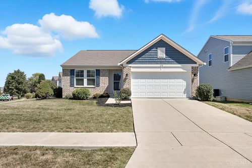 678 Emerald Dr, South Lebanon, OH, 45065-3016 | Card Image
