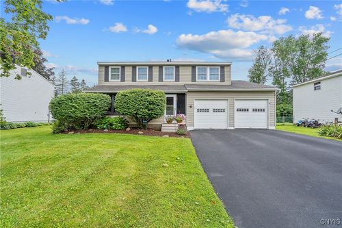 22 Tree Line Dr, Liverpool, NY, 13090-3034 | Card Image