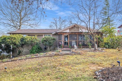 6153 Silver Fox Trl, Morristown, TN, 37814-1322 | Card Image