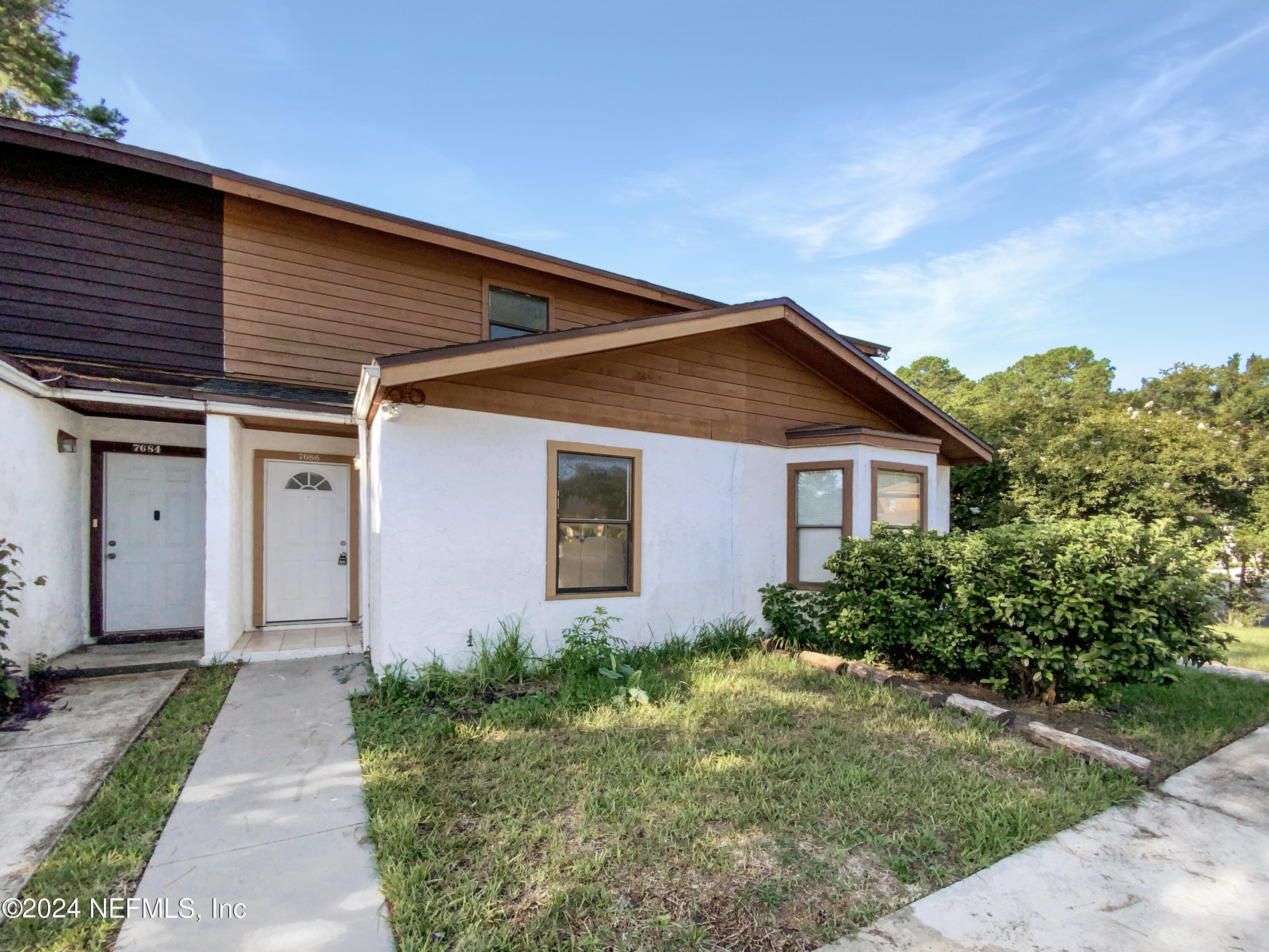 Jana Ln, Jacksonville, FL 32210